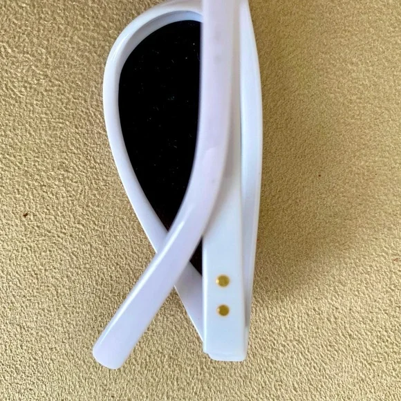NWT White Slim-Lens Sunglasses, Retro, 50’s, by INDY - Picture 5 of 14